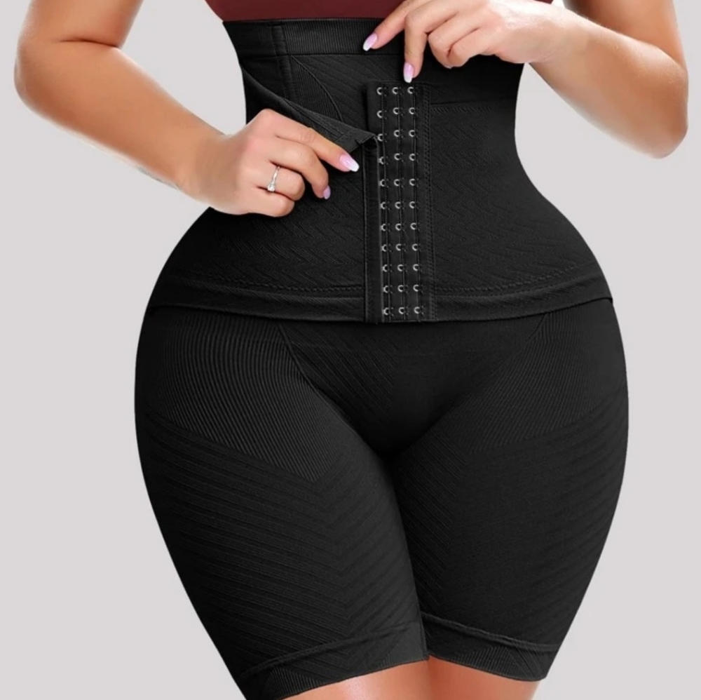 NWT Shapewear